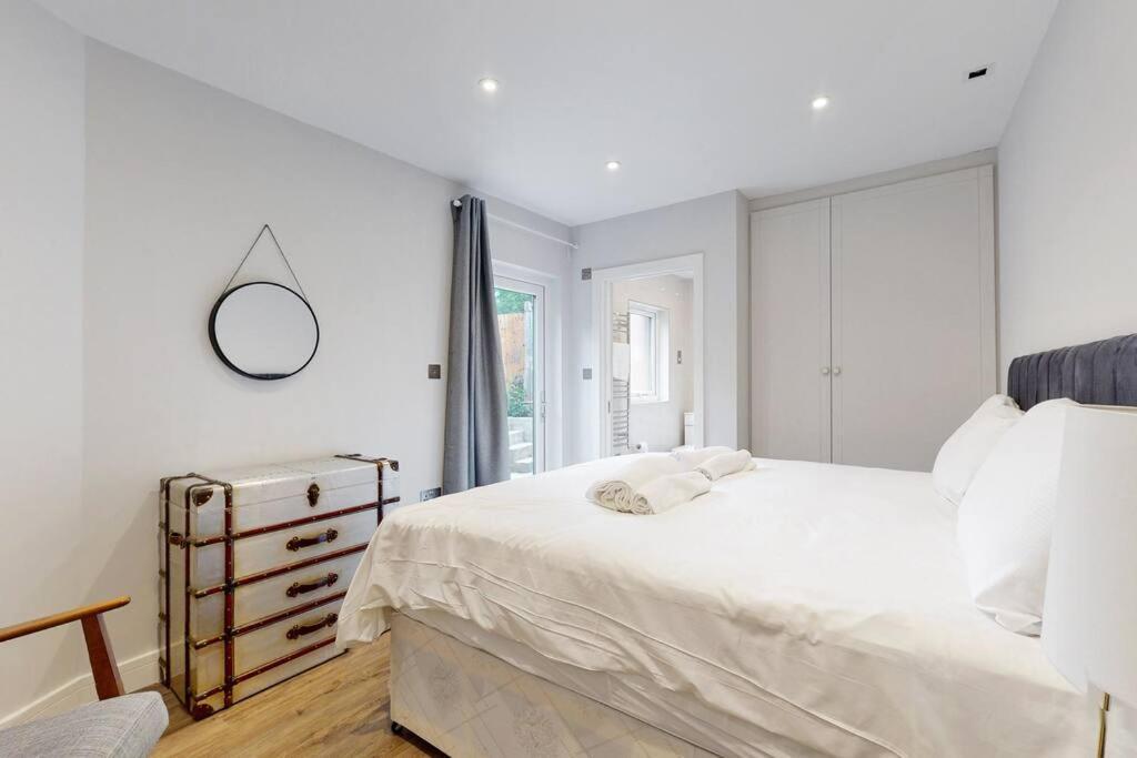 Elegant 2Bed Flat 10Min To Wimbledon Tennis Courts London Exteriör bild